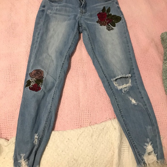 Jeans - Picture 3 of 4